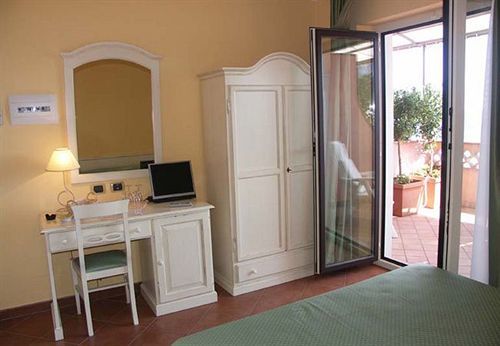 Hotel Mendolia 3*